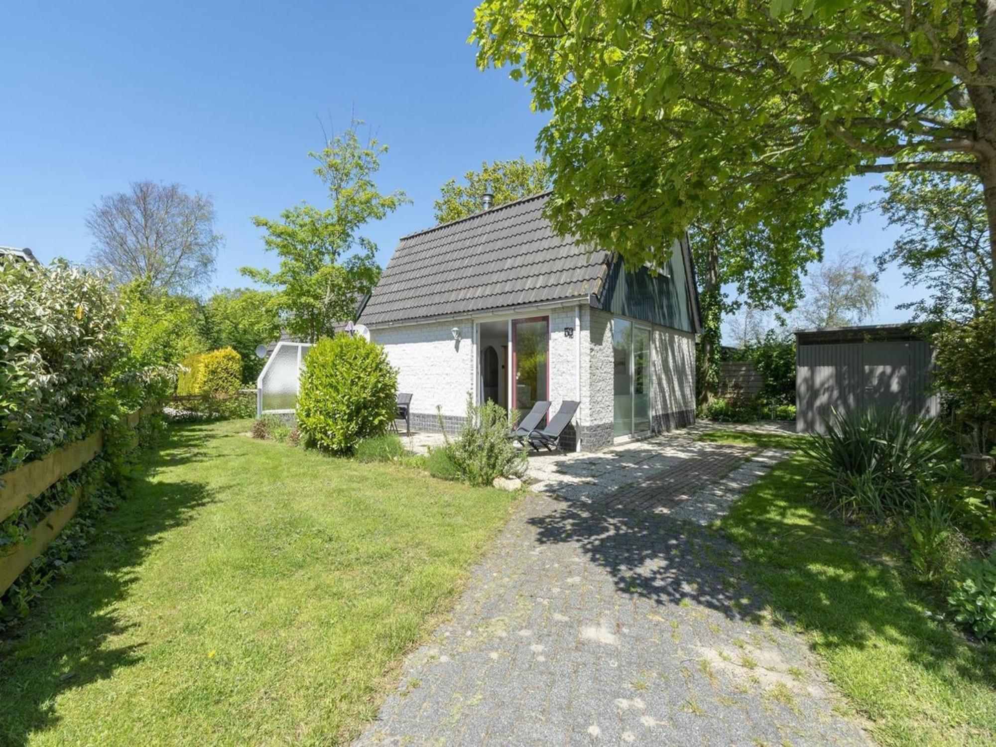 Holiday Home With Pool By The Sea Sint Maartensvlotbrug Eksteriør billede