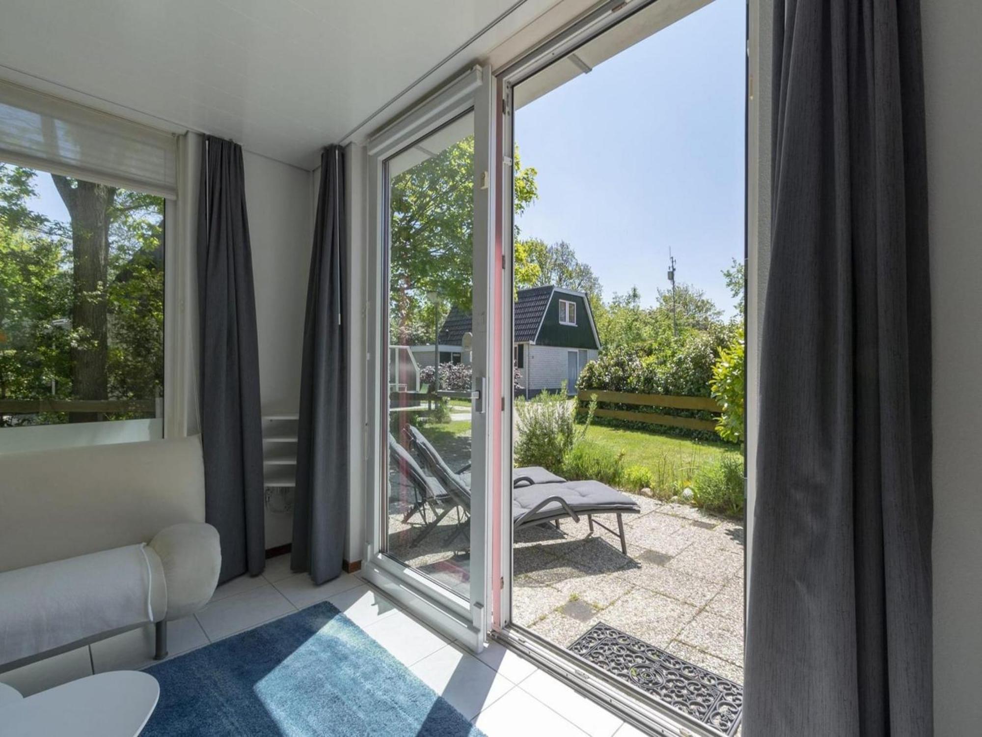 Holiday Home With Pool By The Sea Sint Maartensvlotbrug Eksteriør billede